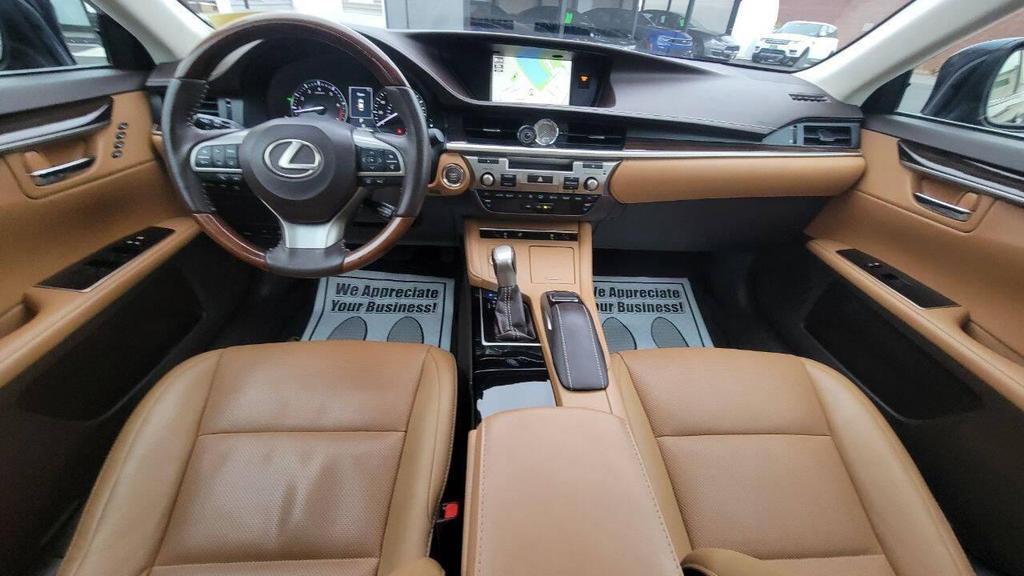 used 2017 Lexus ES 350 car, priced at $19,394