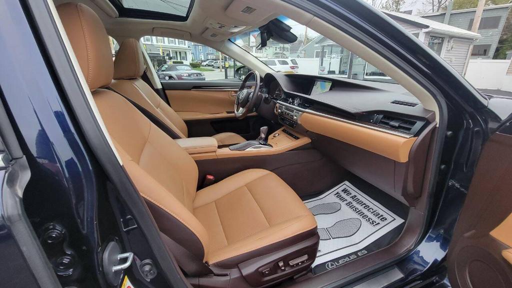 used 2017 Lexus ES 350 car, priced at $19,394