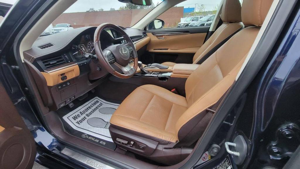 used 2017 Lexus ES 350 car, priced at $19,394