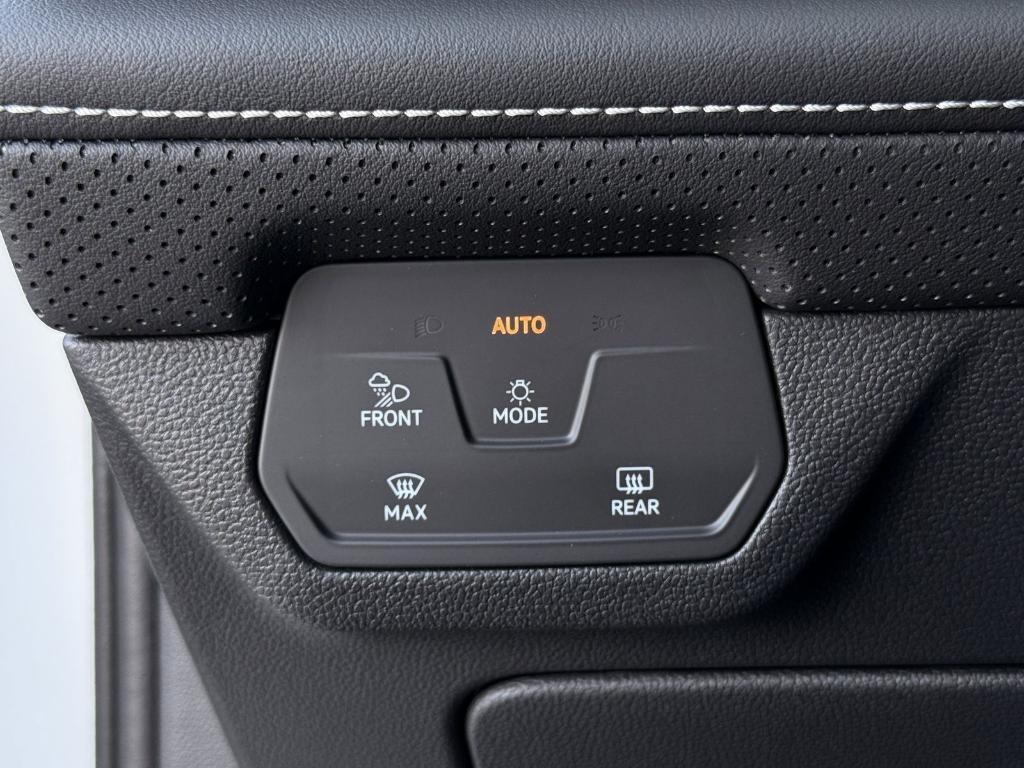 new 2026 Volkswagen Atlas car, priced at $41,283