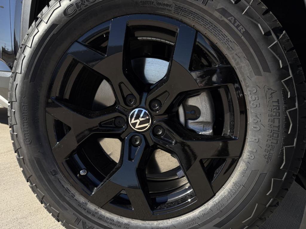 new 2026 Volkswagen Atlas car, priced at $43,846