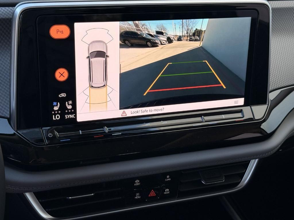 new 2026 Volkswagen Atlas car, priced at $43,846