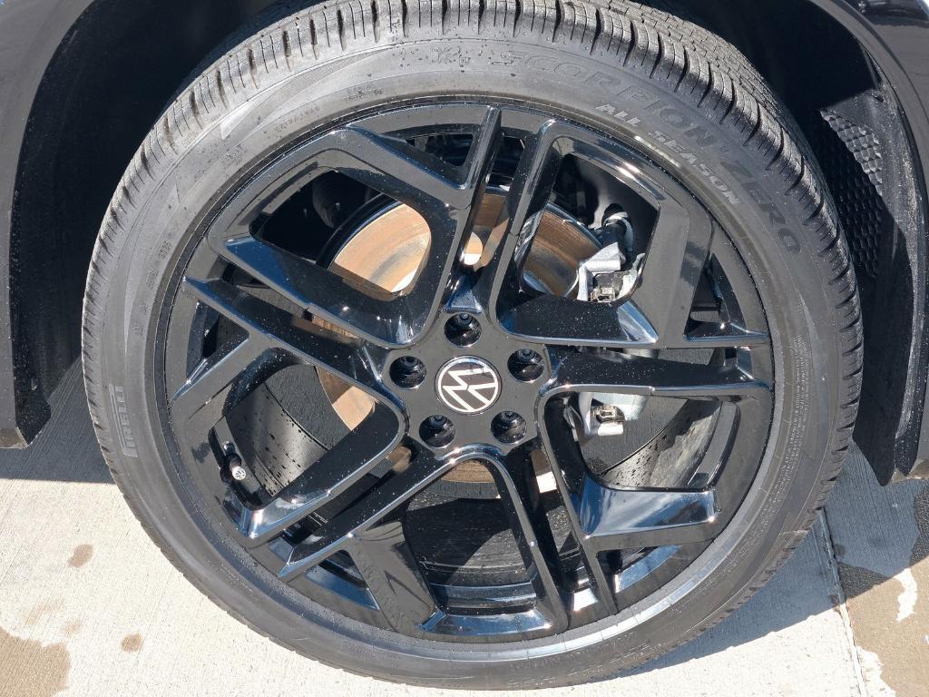 new 2026 Volkswagen Tiguan car, priced at $38,772