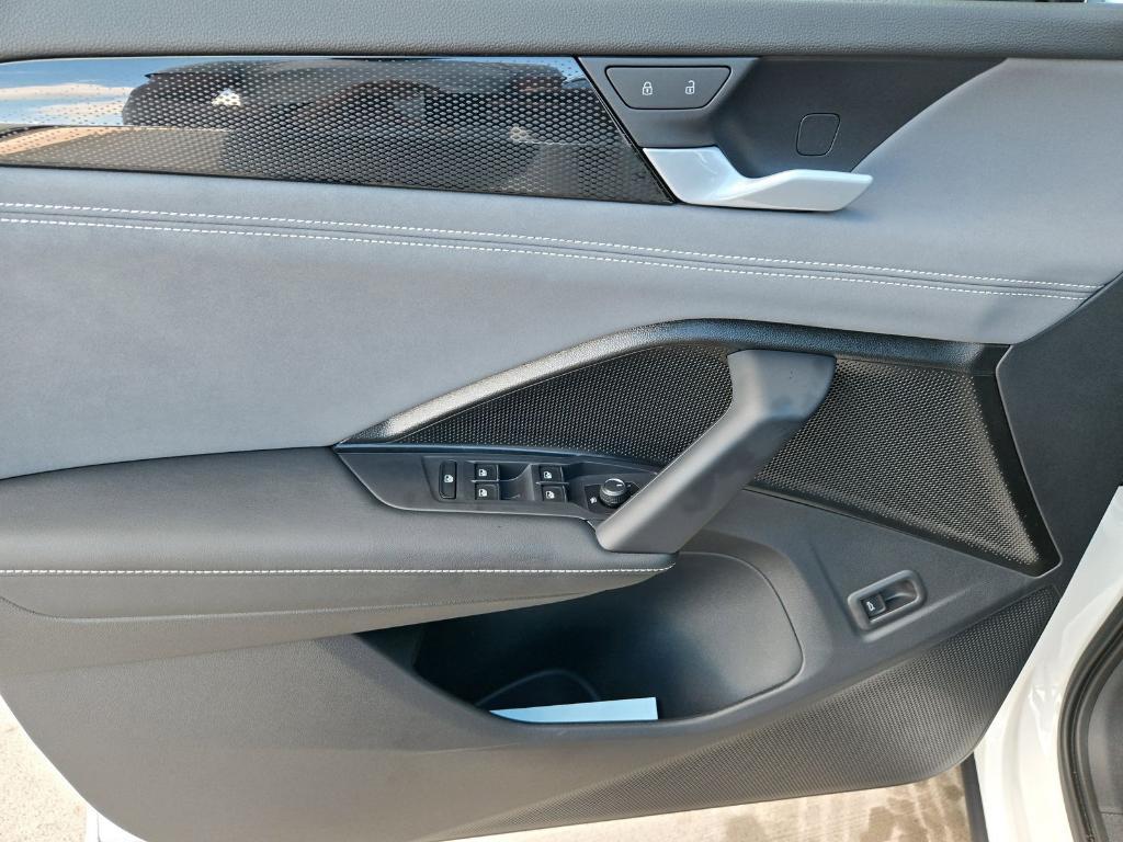 new 2026 Volkswagen Tiguan car, priced at $38,772