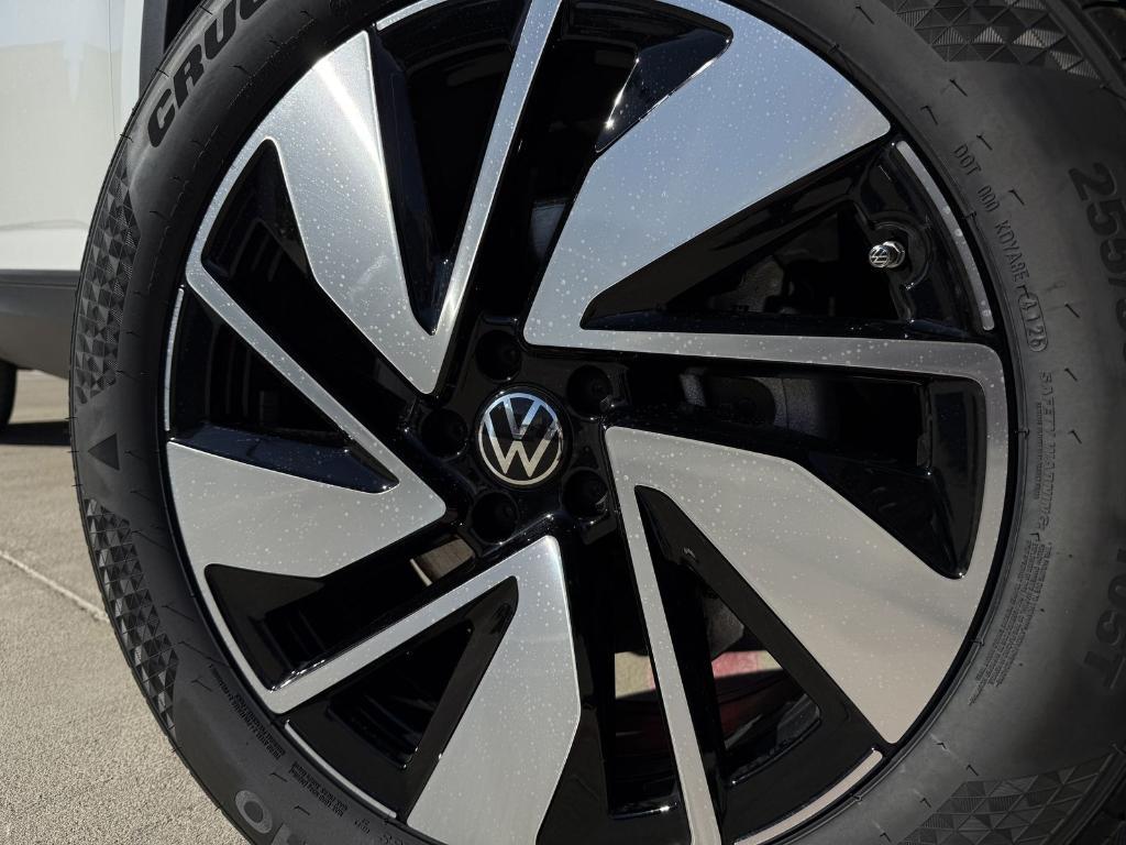 new 2026 Volkswagen Atlas car, priced at $39,841