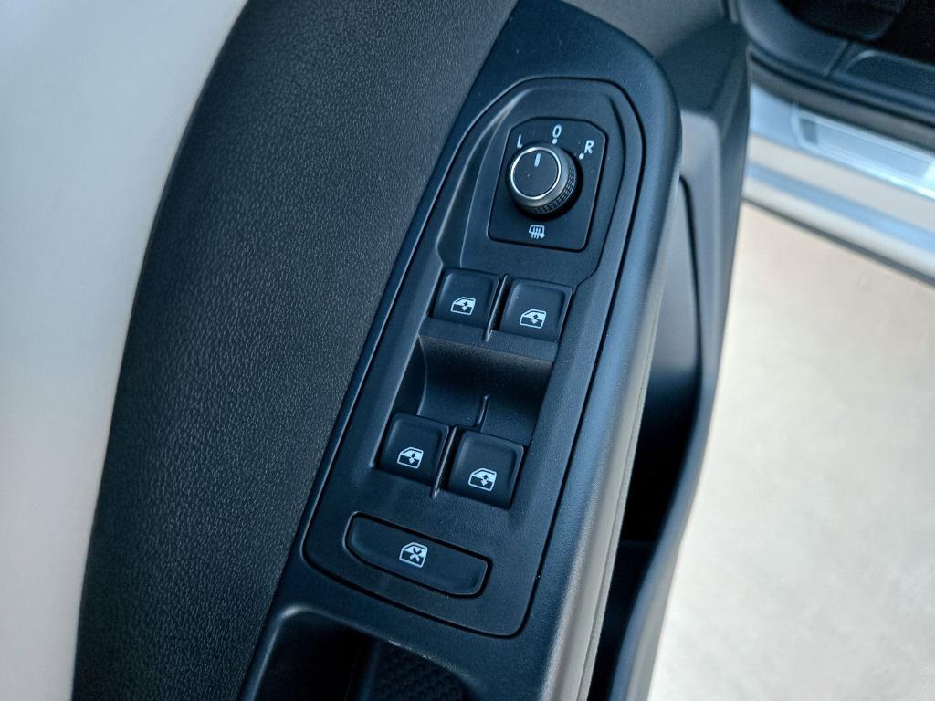 new 2026 Volkswagen Taos car, priced at $30,076