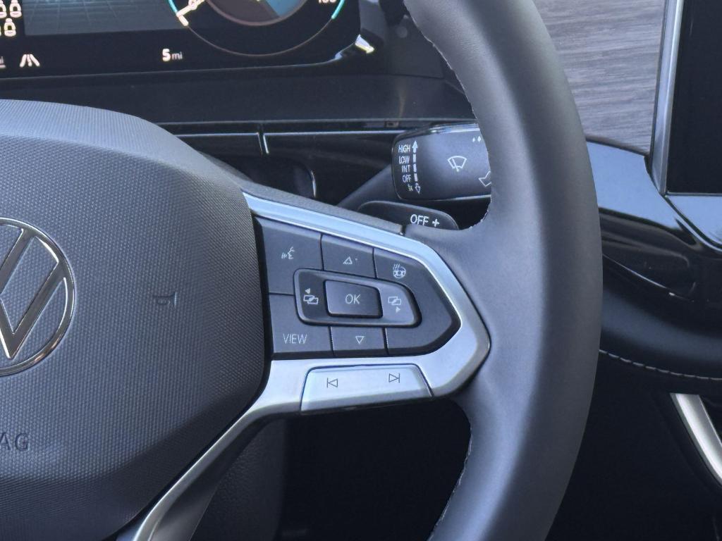 new 2026 Volkswagen Atlas car, priced at $52,432