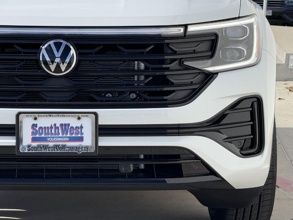 new 2026 Volkswagen Atlas Cross Sport car, priced at $49,697