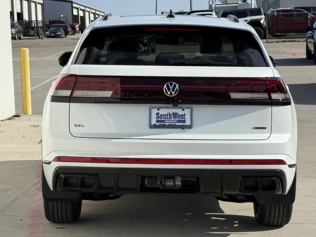 new 2026 Volkswagen Atlas Cross Sport car, priced at $49,697