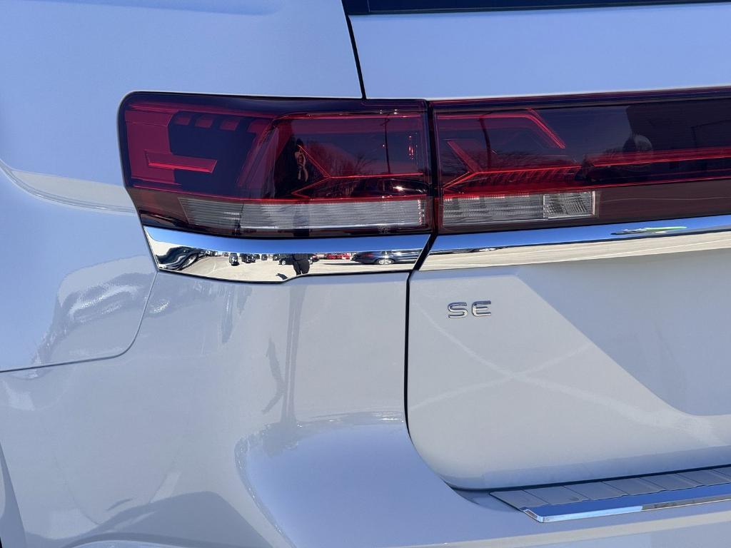 new 2026 Volkswagen Atlas car, priced at $44,721