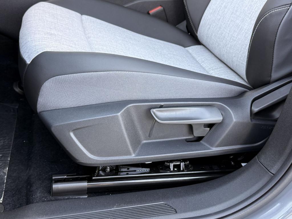 new 2026 Volkswagen ID.4 car, priced at $39,605