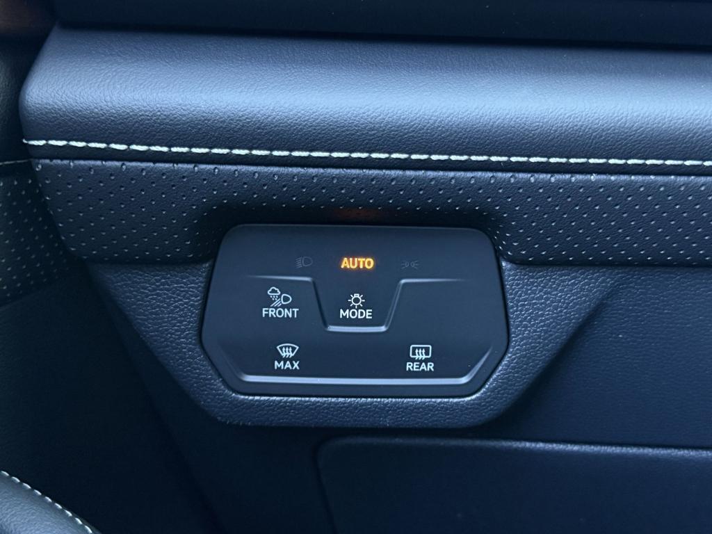 new 2026 Volkswagen Atlas car, priced at $41,867