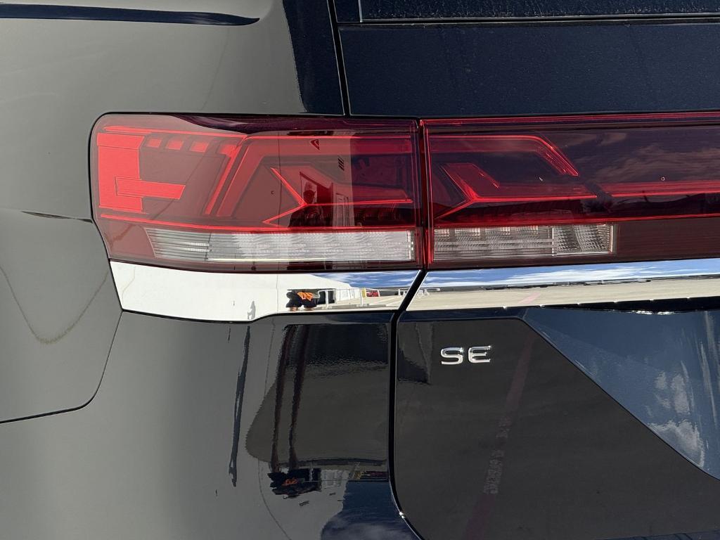 new 2026 Volkswagen Atlas car, priced at $43,174