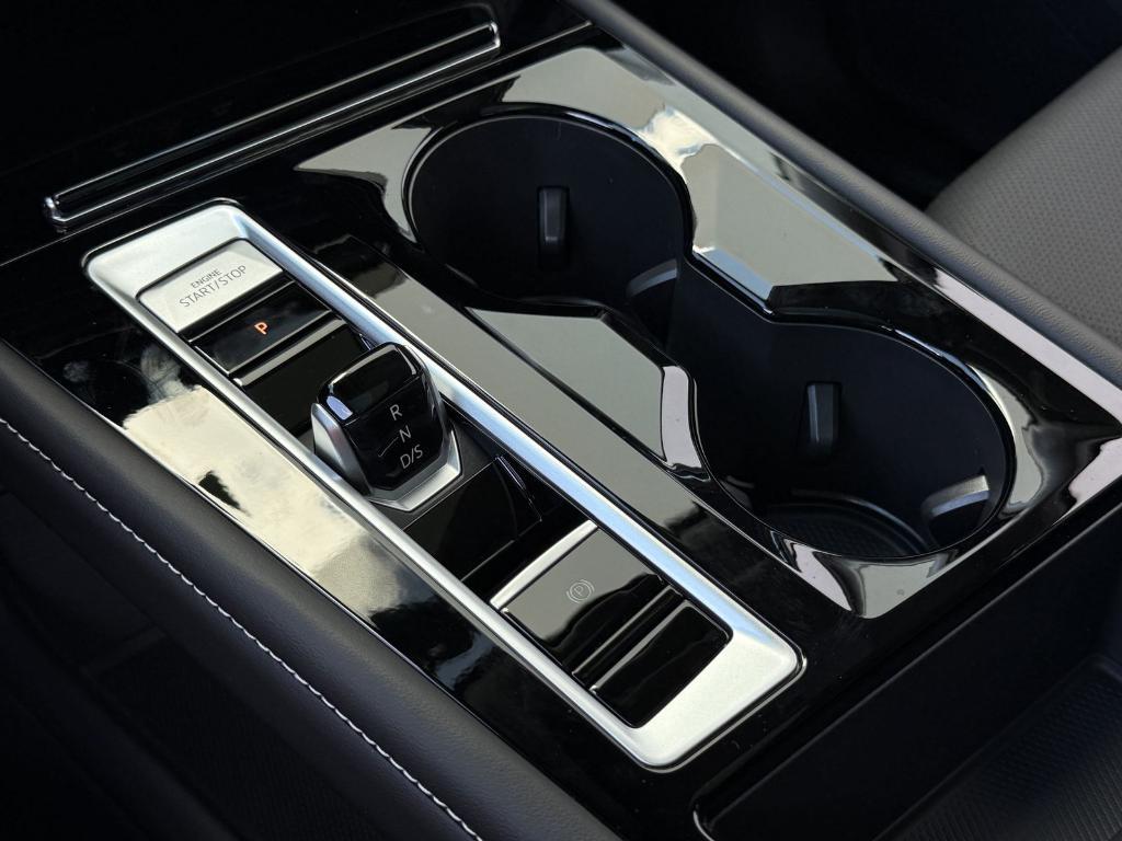 new 2026 Volkswagen Atlas car, priced at $43,174