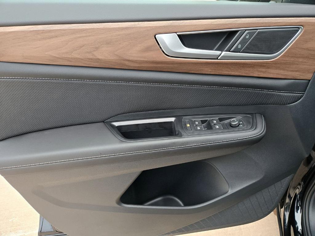 new 2026 Volkswagen Atlas car, priced at $38,198