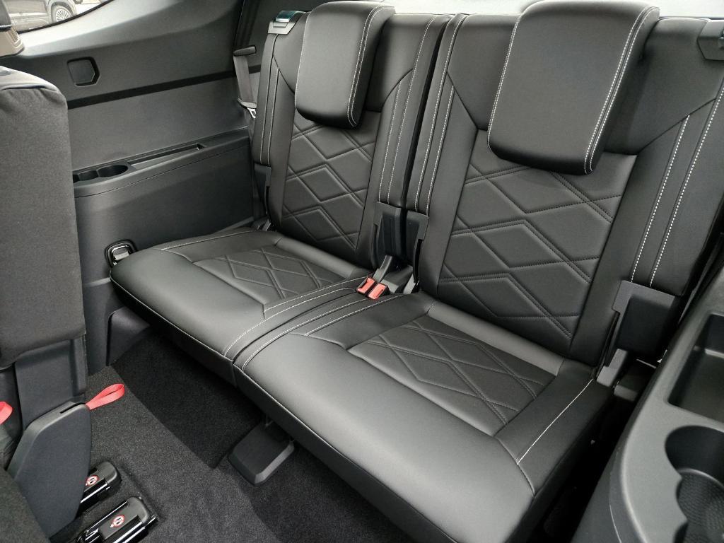 new 2026 Volkswagen Atlas car, priced at $38,198