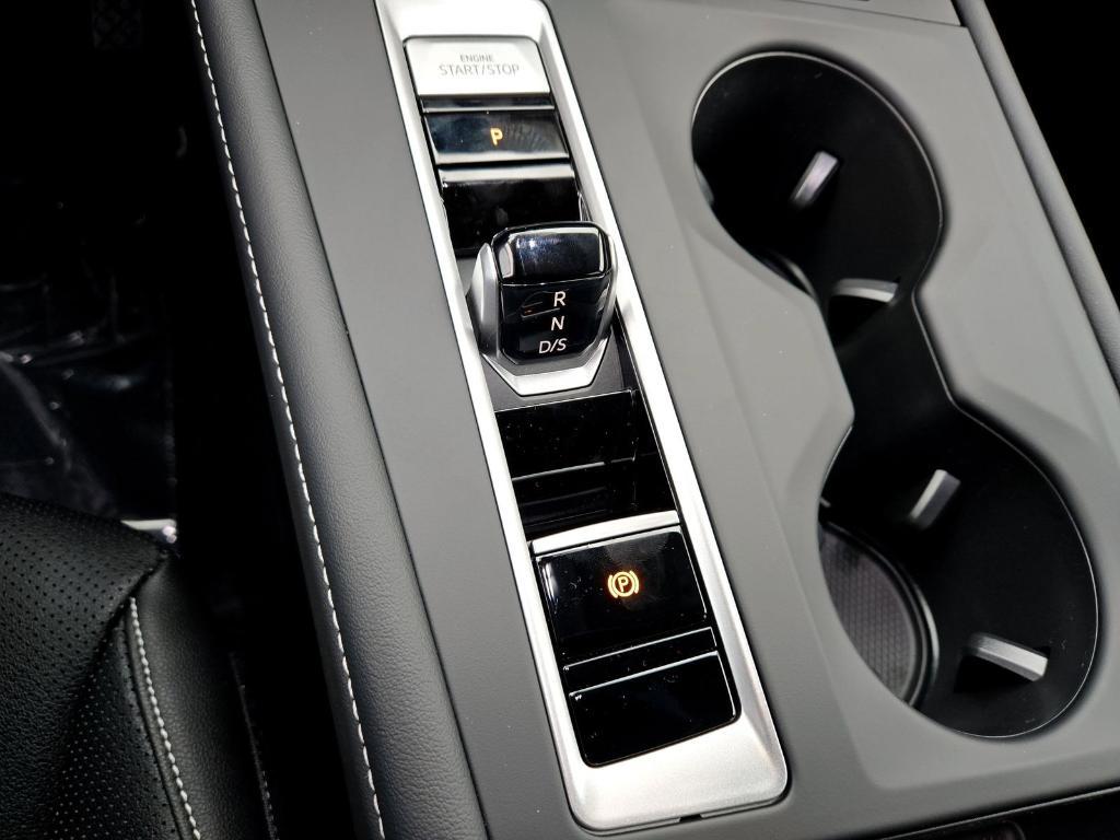 new 2026 Volkswagen Atlas car, priced at $38,198