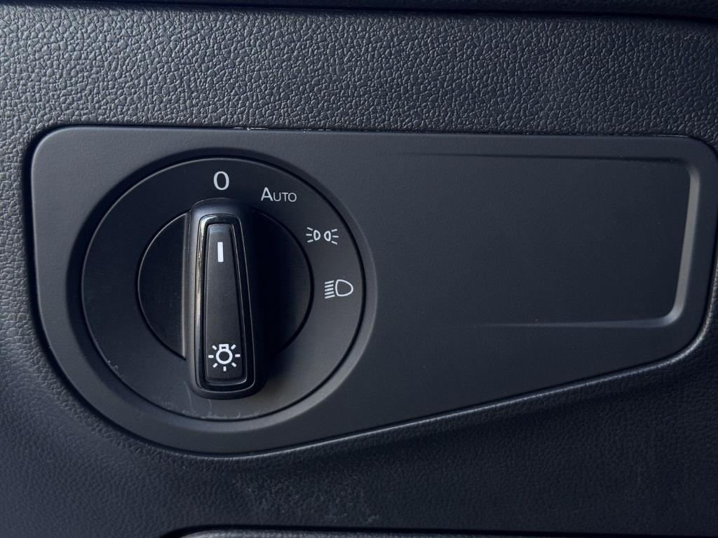 new 2024 Volkswagen Tiguan car, priced at $26,021