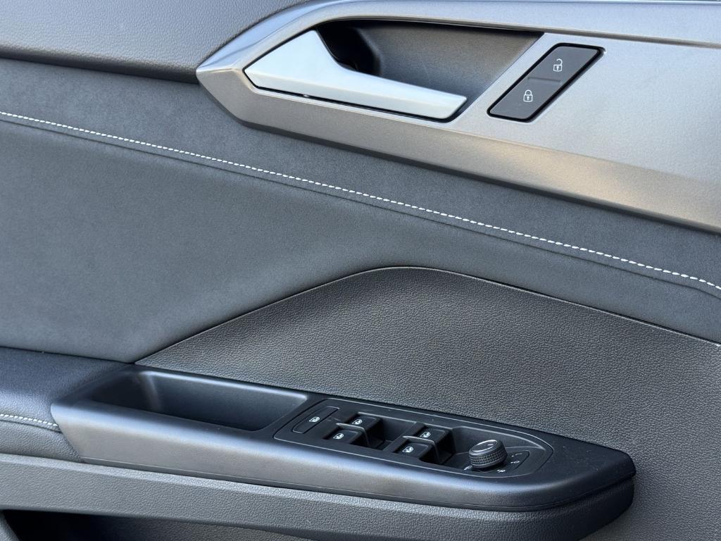 new 2026 Volkswagen Taos car, priced at $32,602