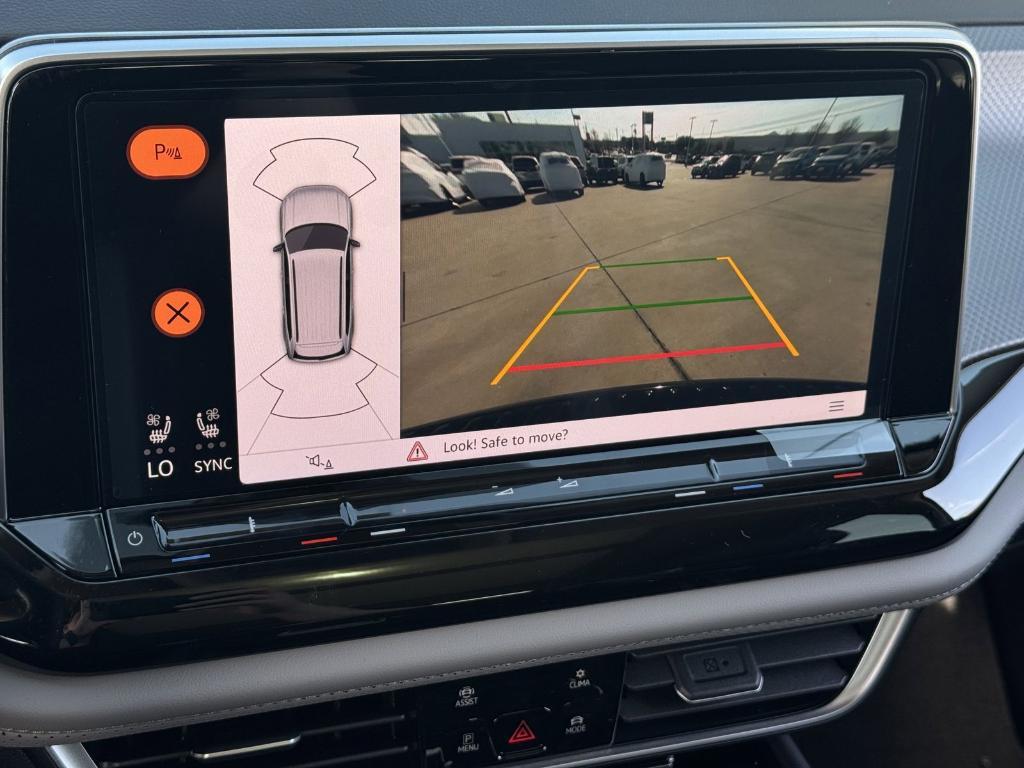 new 2026 Volkswagen Atlas car, priced at $44,852