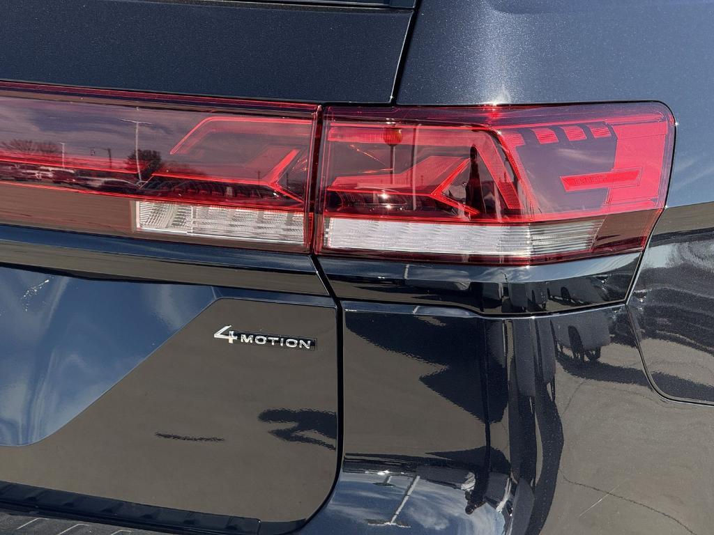 new 2026 Volkswagen Atlas car, priced at $44,852