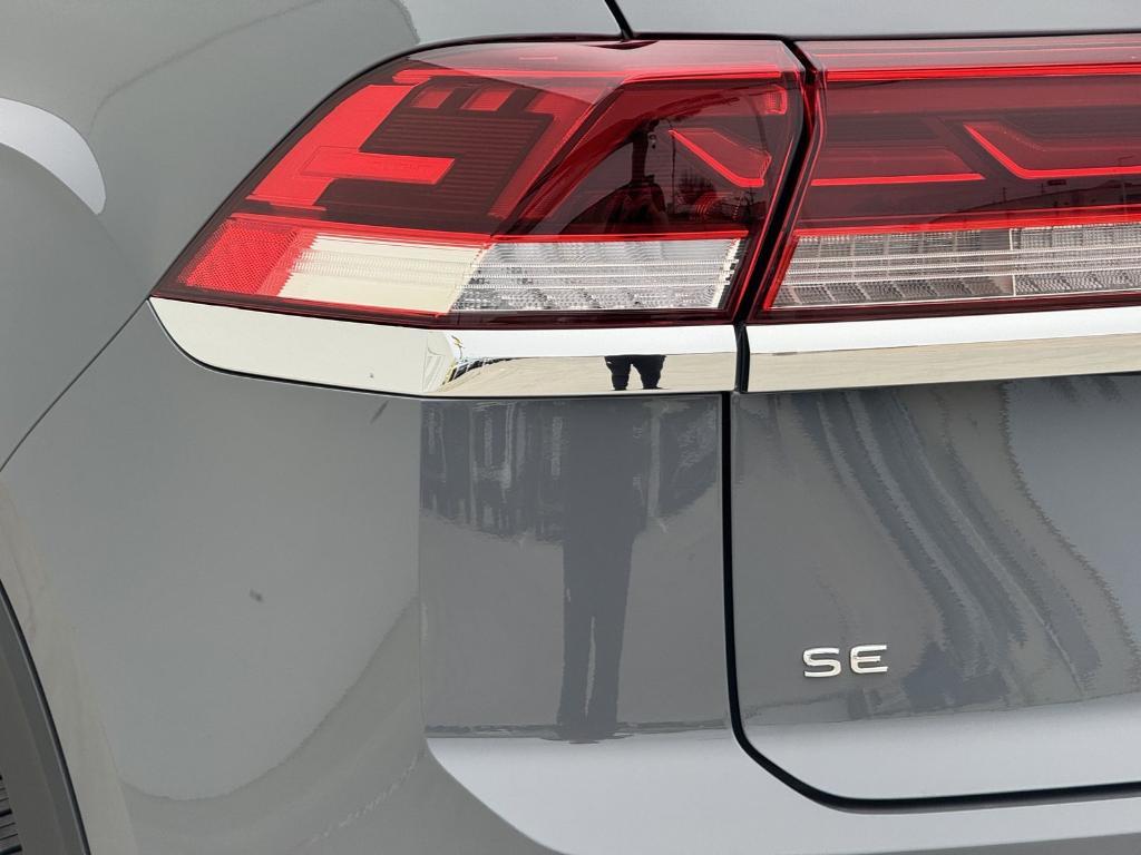 new 2026 Volkswagen Atlas Cross Sport car, priced at $43,796