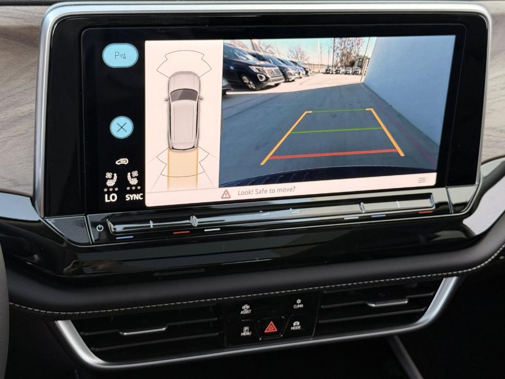 new 2026 Volkswagen Atlas car, priced at $41,283