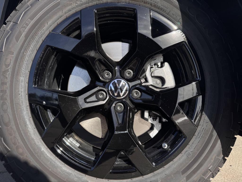 new 2026 Volkswagen Atlas car, priced at $47,515