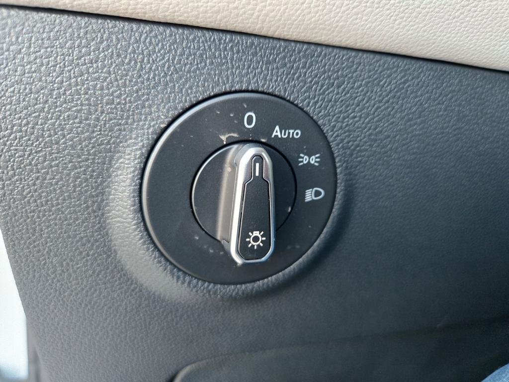 new 2026 Volkswagen Taos car, priced at $25,596