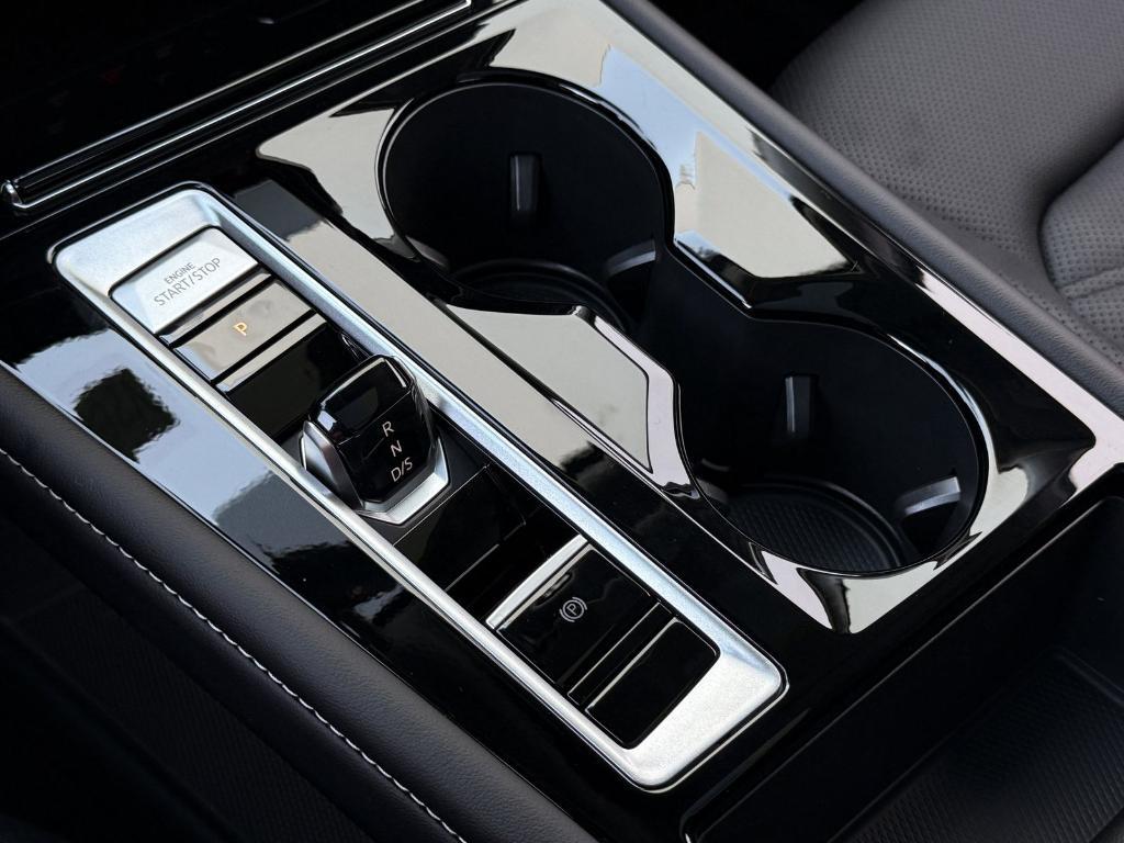 new 2026 Volkswagen Atlas car, priced at $42,439