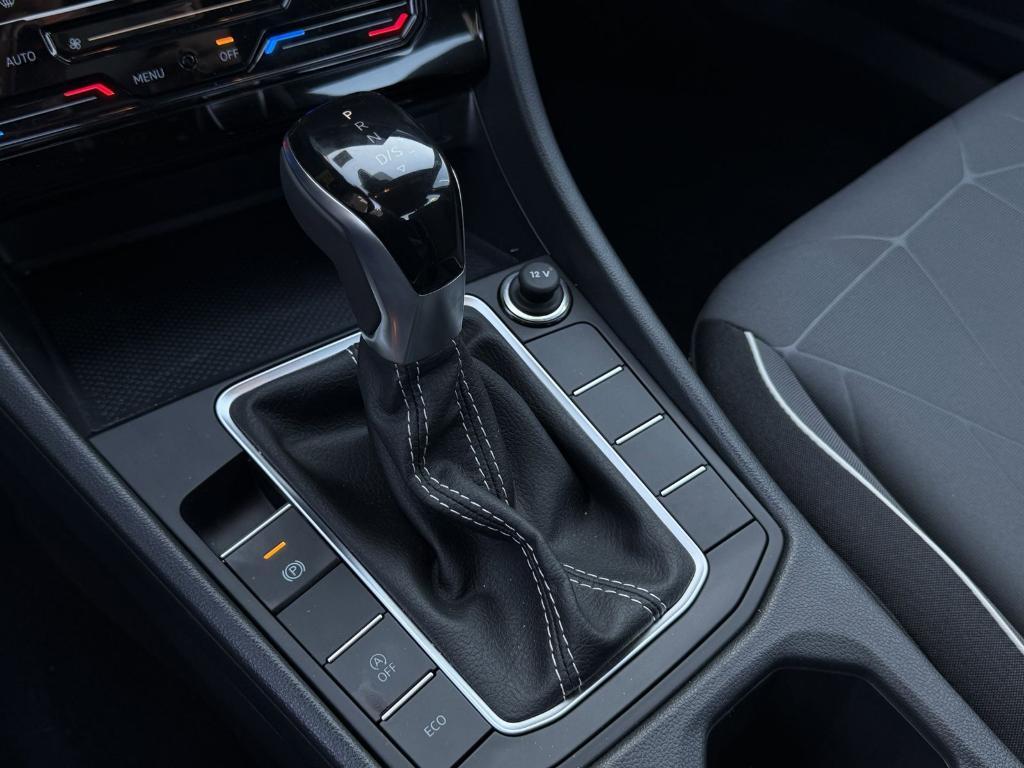 new 2025 Volkswagen Jetta car, priced at $21,153