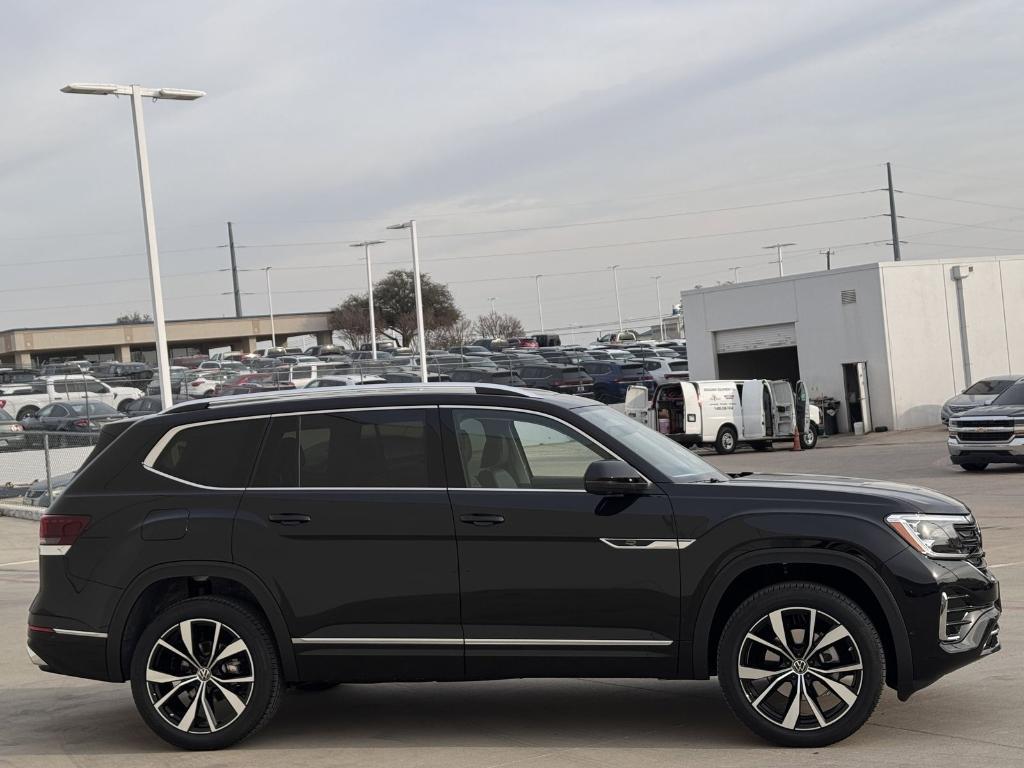 new 2026 Volkswagen Atlas car, priced at $52,181