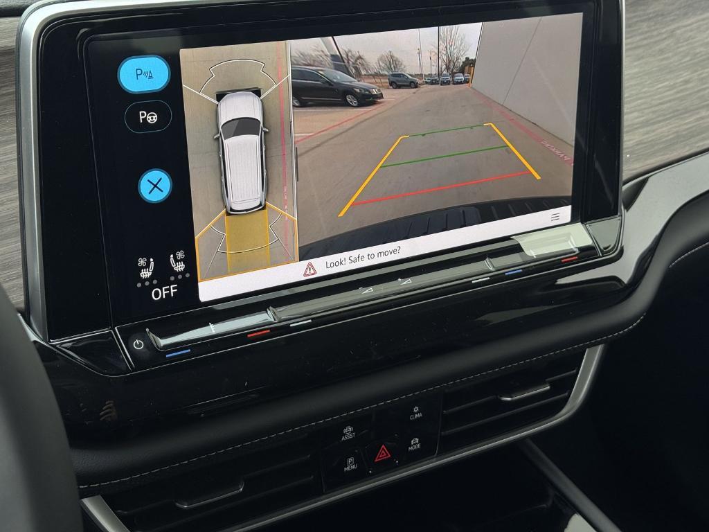 new 2026 Volkswagen Atlas car, priced at $52,181