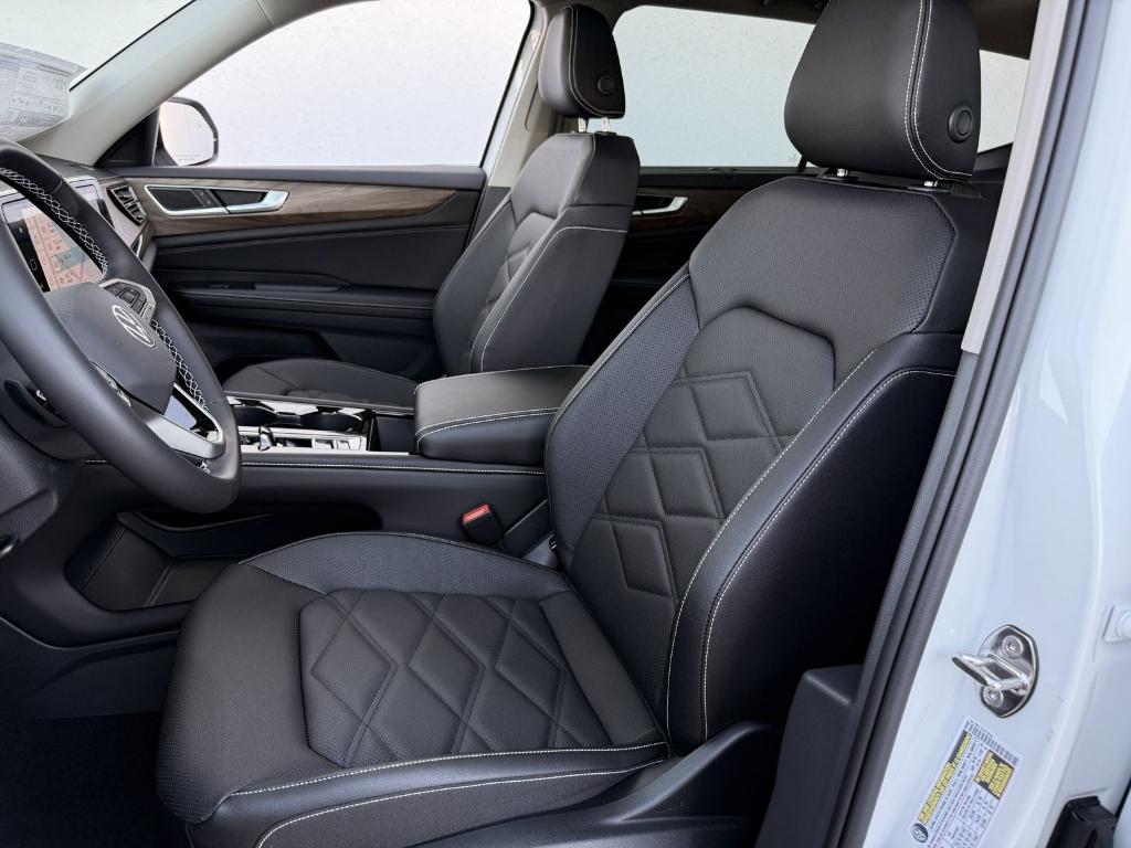 new 2026 Volkswagen Atlas car, priced at $42,267