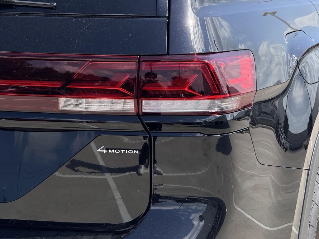 new 2026 Volkswagen Atlas car, priced at $47,328