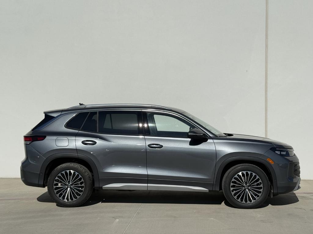 new 2026 Volkswagen Tiguan car, priced at $31,490