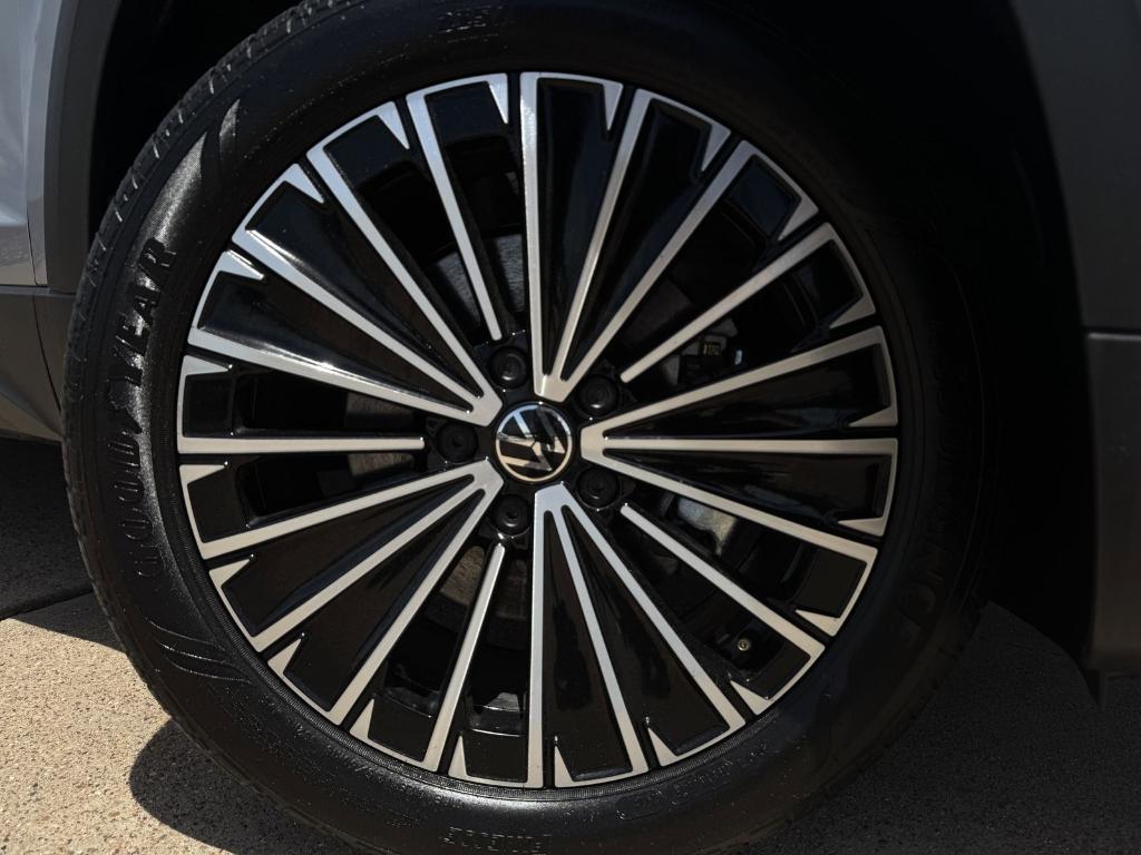 new 2025 Volkswagen Taos car, priced at $27,885