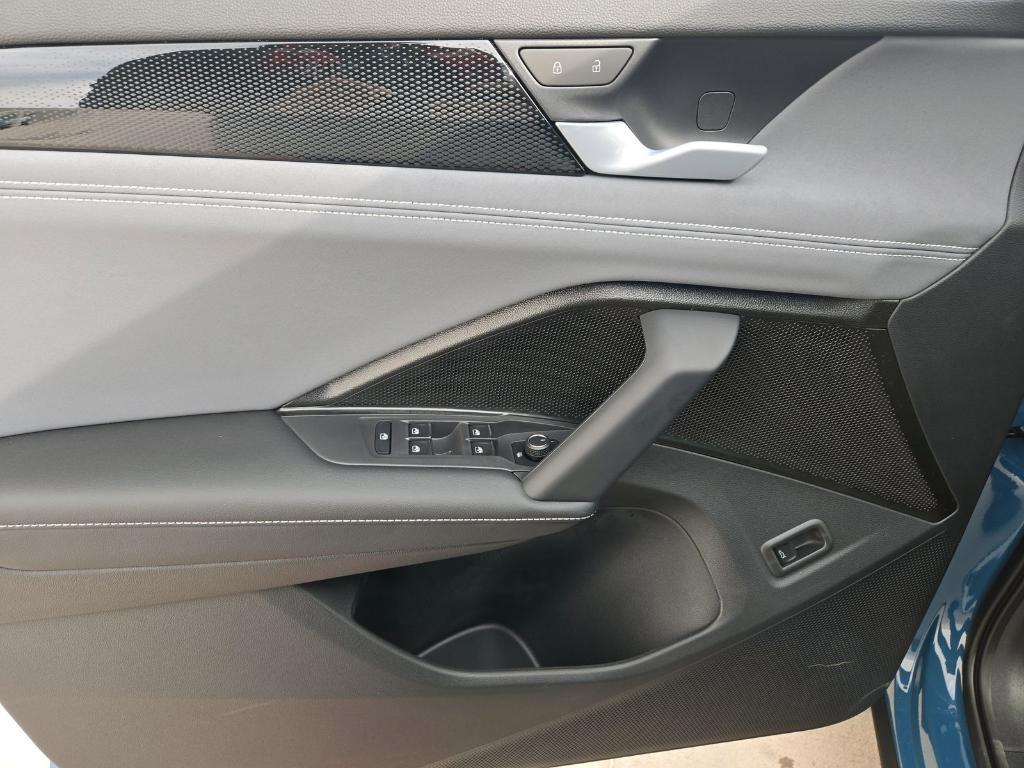 new 2026 Volkswagen Tiguan car, priced at $35,124