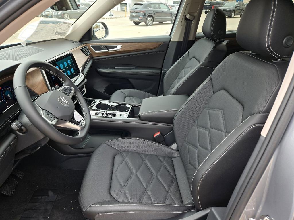 new 2026 Volkswagen Atlas car, priced at $40,355