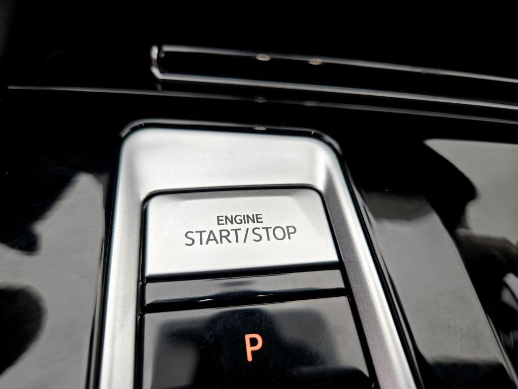 new 2026 Volkswagen Atlas car, priced at $40,355