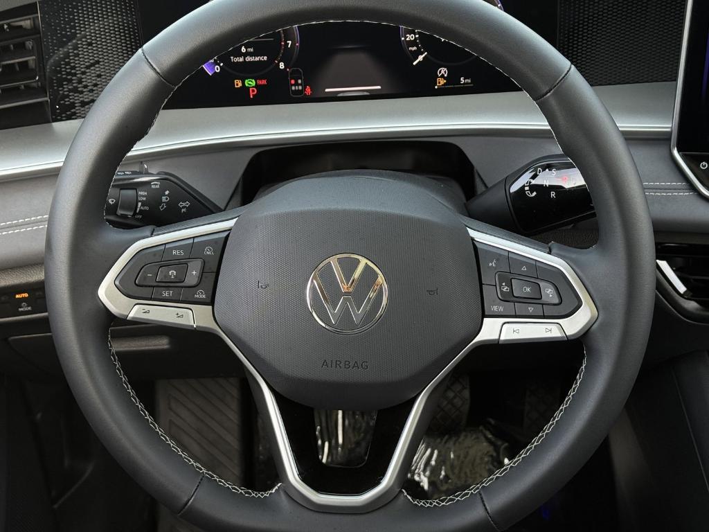 new 2026 Volkswagen Tiguan car, priced at $33,696