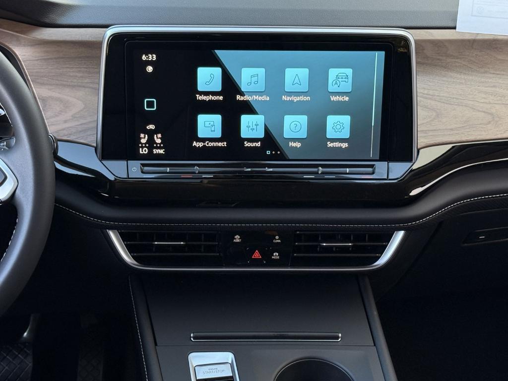 new 2026 Volkswagen Atlas car, priced at $38,626