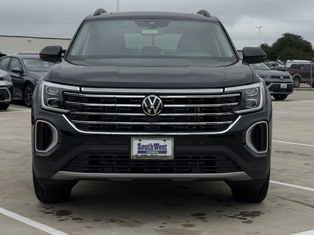 new 2026 Volkswagen Atlas car, priced at $40,450