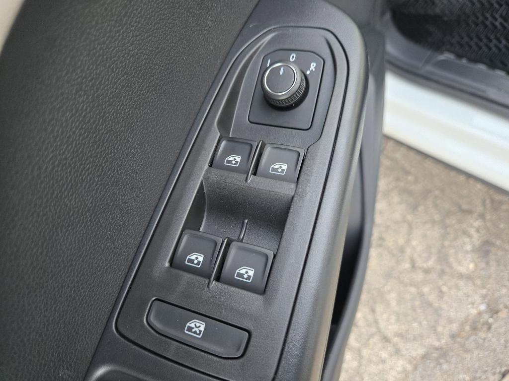 new 2026 Volkswagen Taos car, priced at $26,096