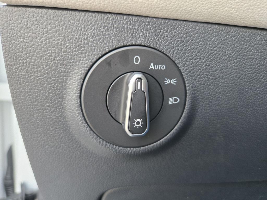 new 2026 Volkswagen Taos car, priced at $26,096