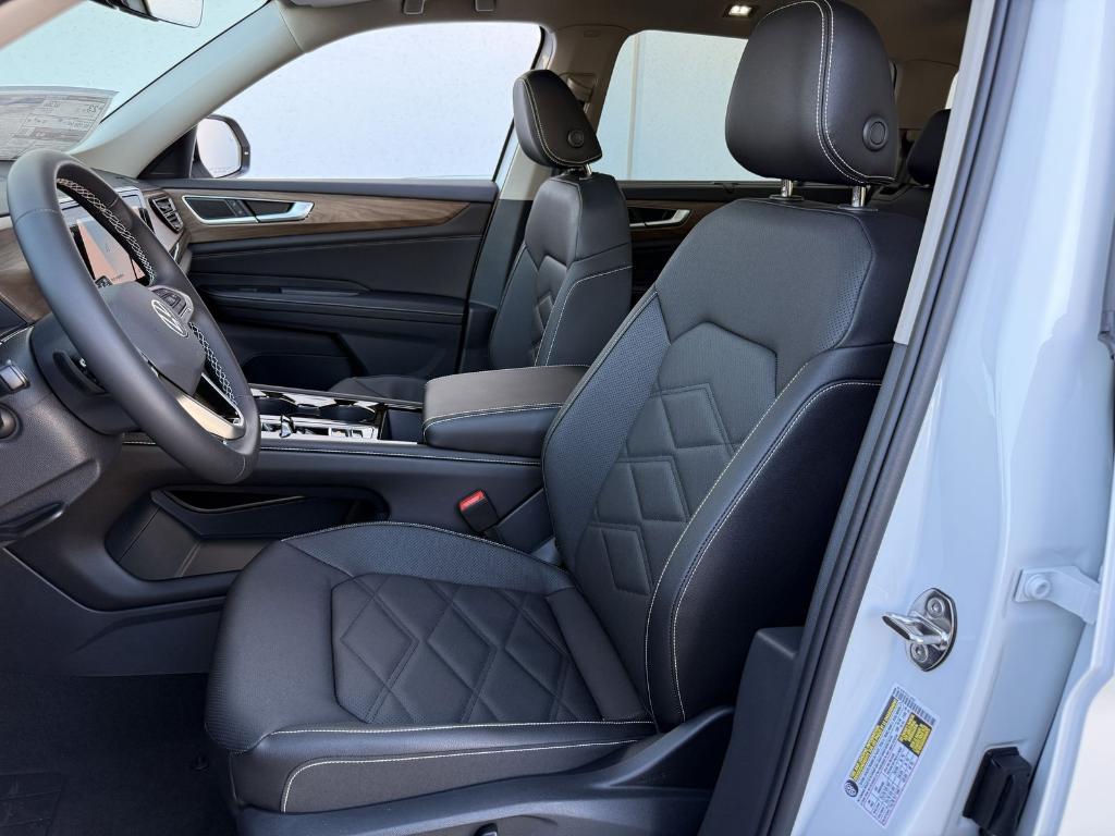 new 2026 Volkswagen Atlas car, priced at $41,367