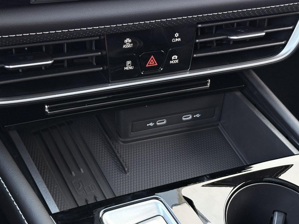 new 2026 Volkswagen Atlas car, priced at $40,605