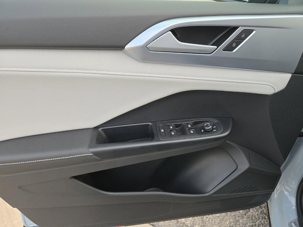 new 2026 Volkswagen Taos car, priced at $28,996