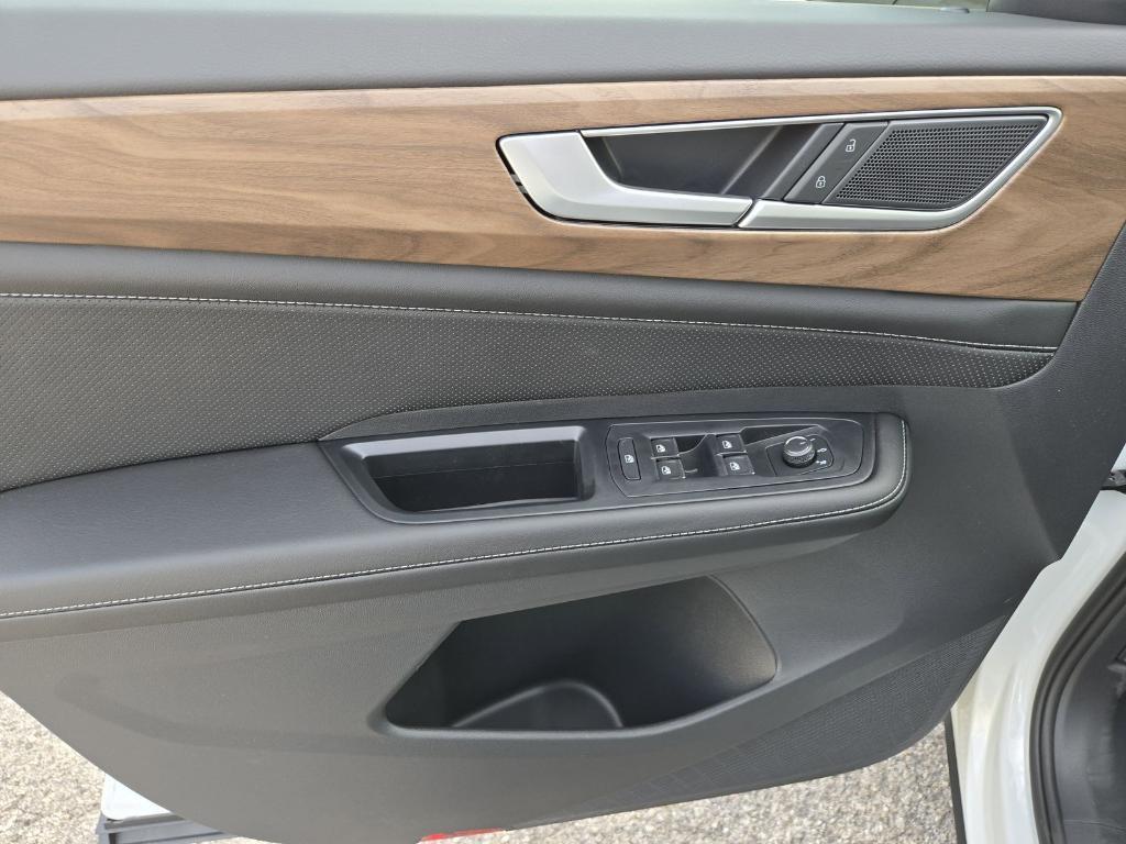 new 2026 Volkswagen Atlas car, priced at $35,231