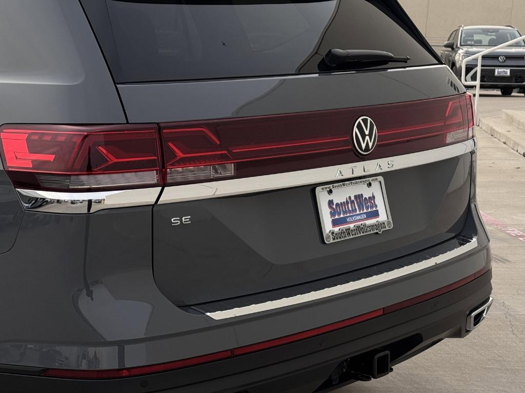 new 2026 Volkswagen Atlas car, priced at $43,361